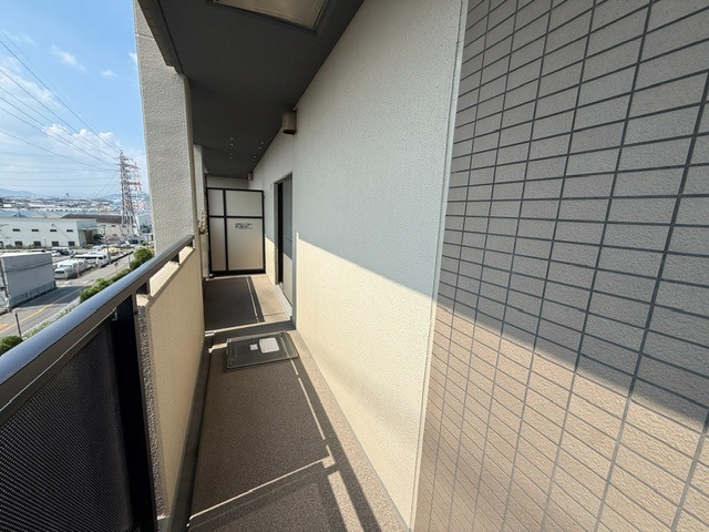 内装23