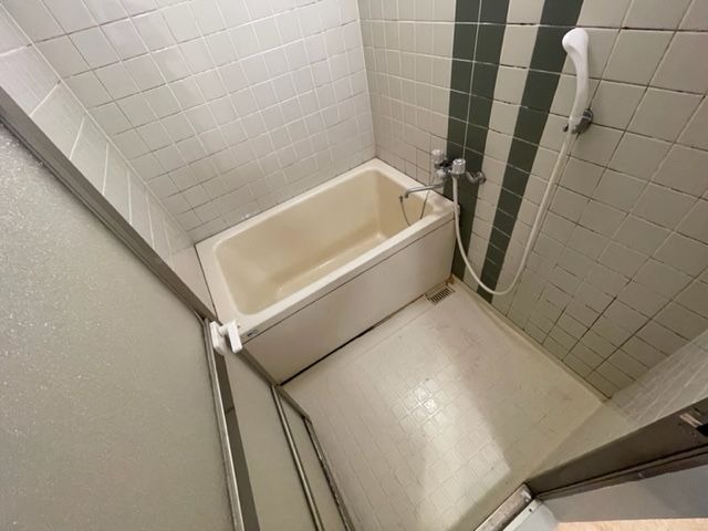 バス
