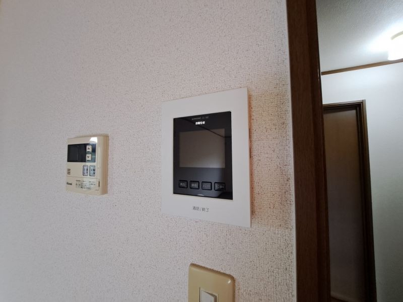 異なる号室の室内写真です