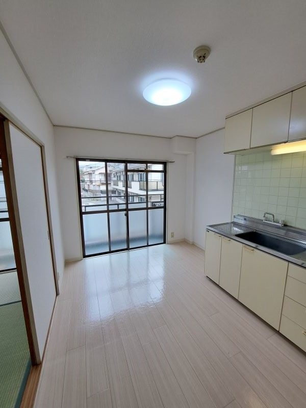 別のお部屋の写真になります