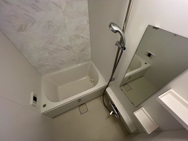 バス