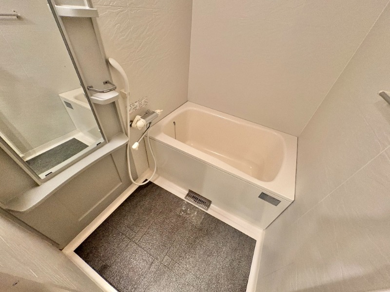 バス