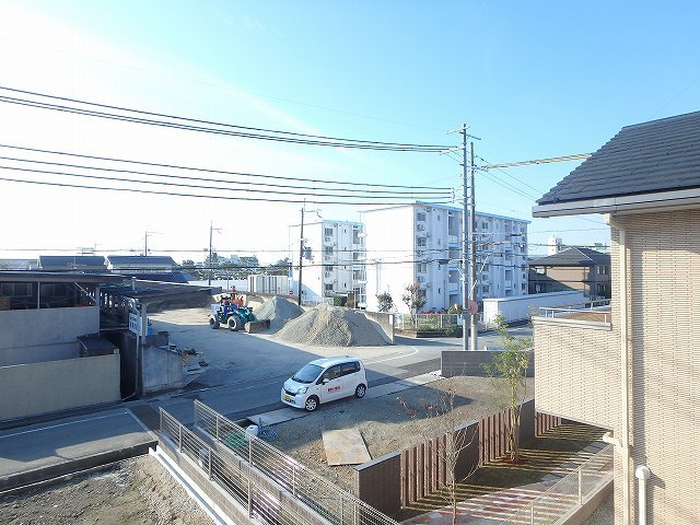 異なる棟の室内写真です