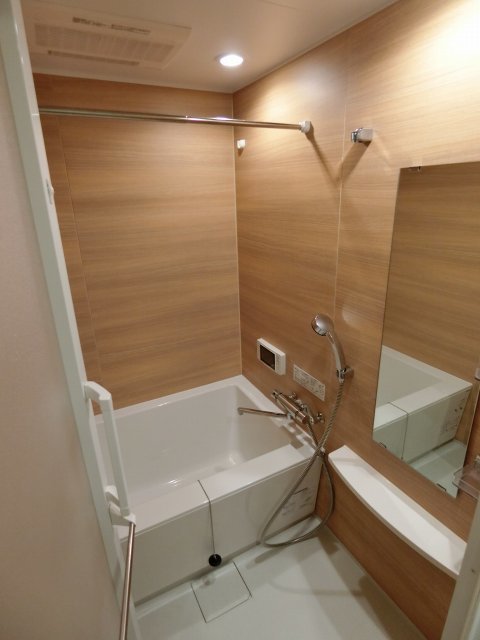 バス