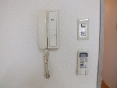 インターホン
