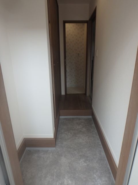 異なる号室の室内写真です