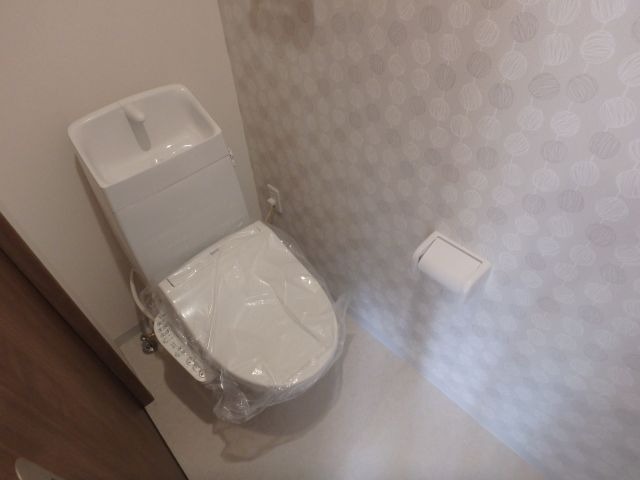 異なる号室の室内写真です