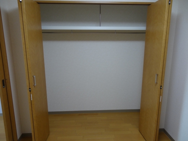 壁一面の収納です