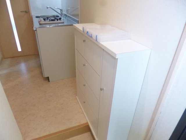 異なるフロアの室内写真