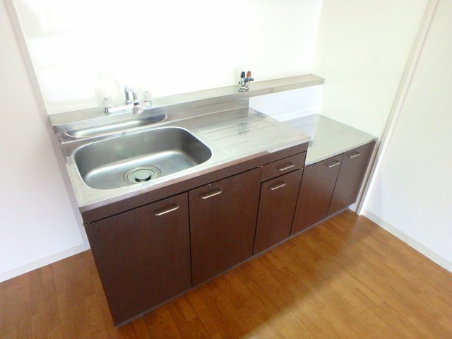 異なる号室の室内写真です