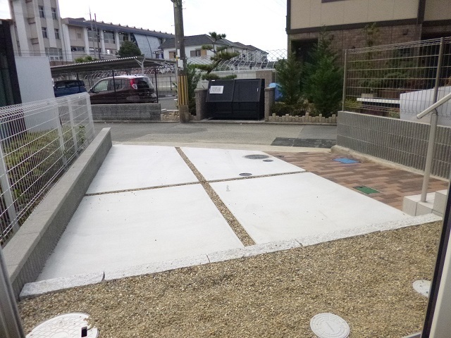 駐車場スペース。