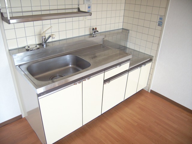 異なる号室の室内写真です