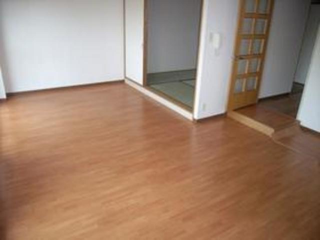 異なる号室の室内写真です