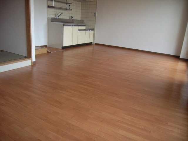 異なる号室の室内写真です