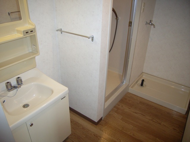 異なる号室の室内写真です