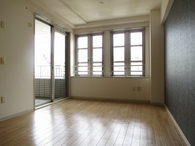 異なる号室の室内写真です