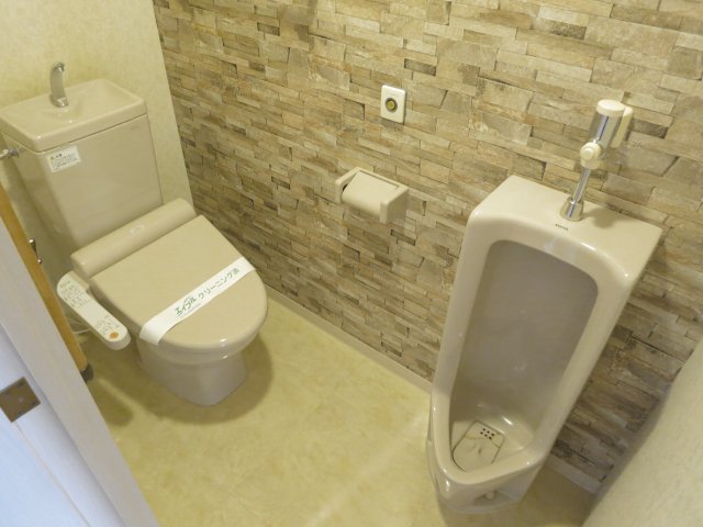 異なる号室の室内写真です