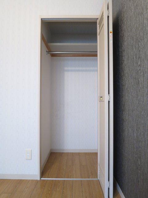 異なる号室の室内写真です