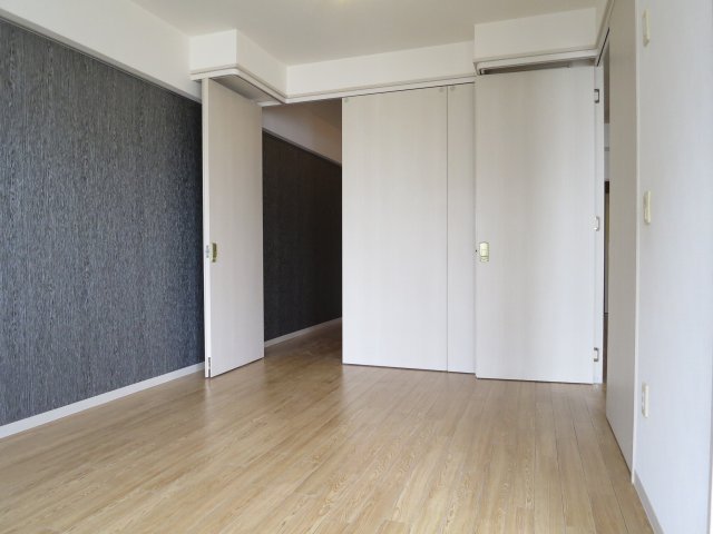 異なる号室の室内写真です