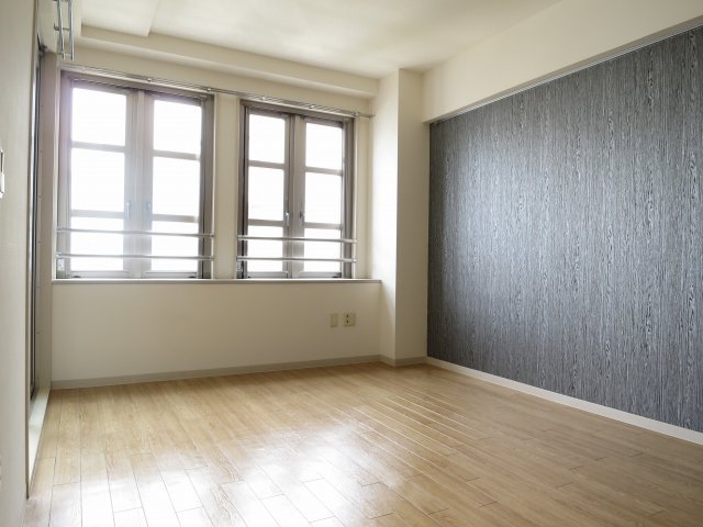 異なる号室の室内写真です