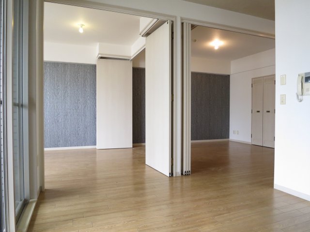 異なる号室の室内写真です