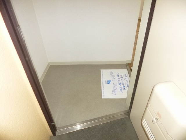 異なる号室の室内写真