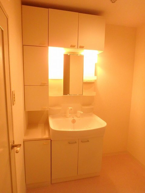 反転した間取りのお部屋