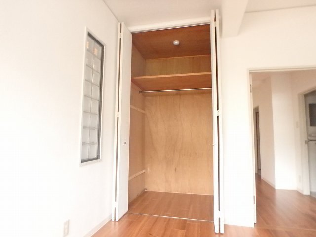 反転した間取りのお部屋