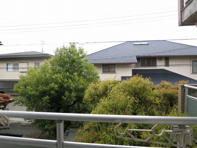 異なる号室の室内写真です