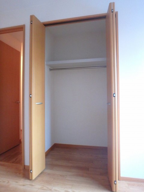 異なる号室の室内写真です