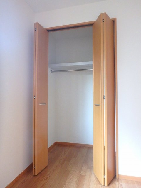 異なる号室の室内写真です