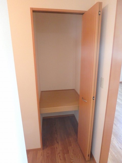 異なる号室の室内写真です