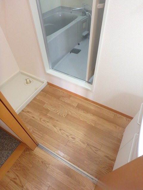 異なる号室の室内写真です