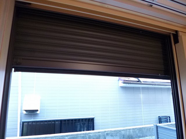 防犯シャッター付