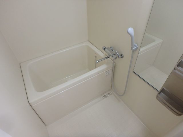 バス