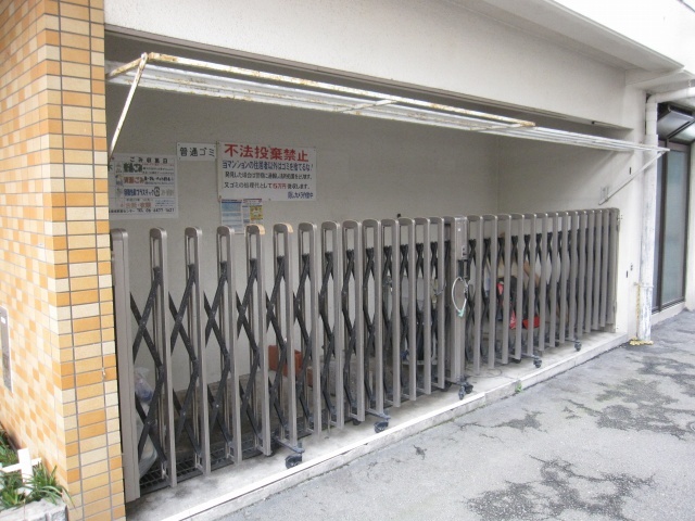 ごみ置き場