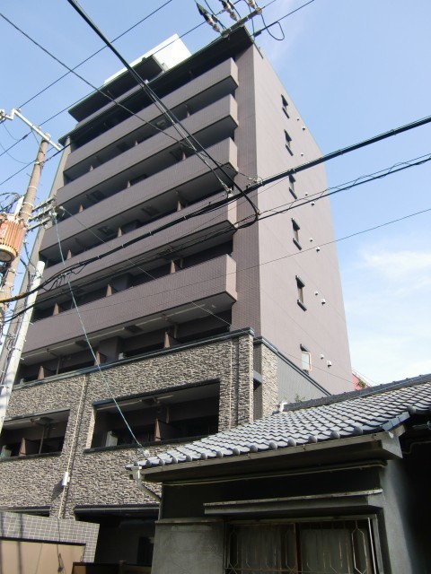 敷地内・建物