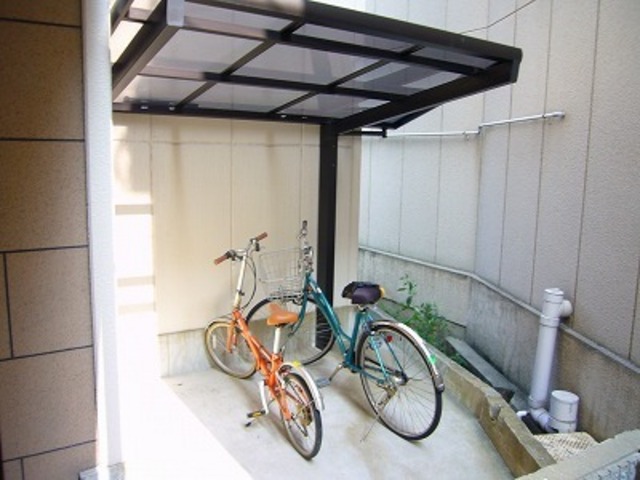 駐輪場。