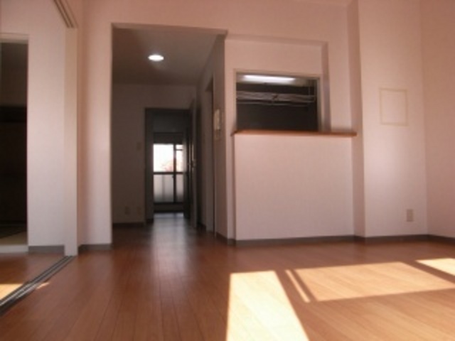 ＴＶを見られるカウンターキッチン