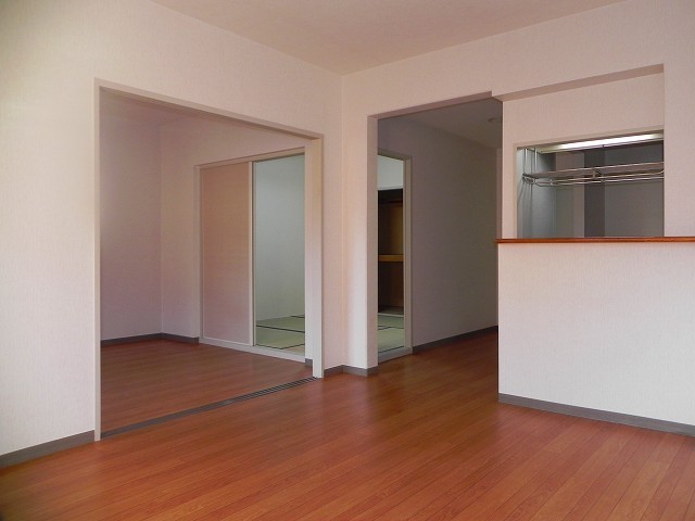 ＴＶを見られるカウンターキッチン