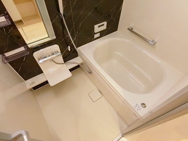 バス