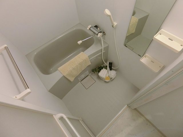 バス