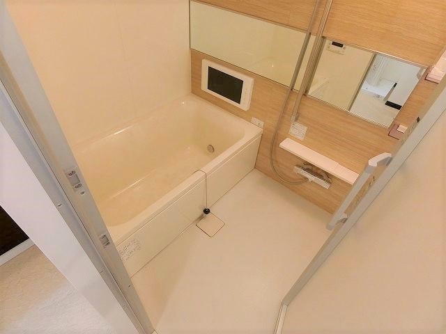 バス