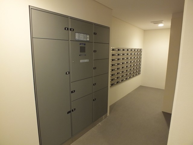宅配ボックス