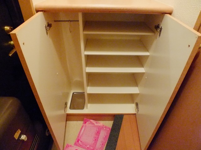 シューズボックス