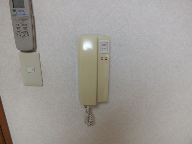 インターホン