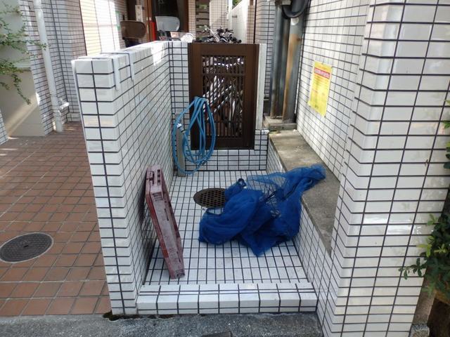 ゴミ置き場