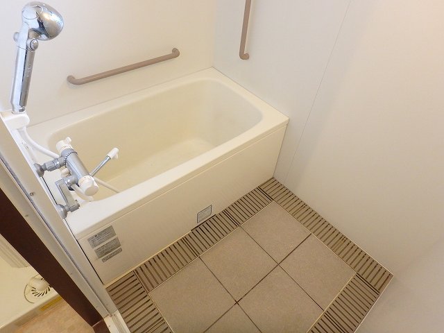 バス