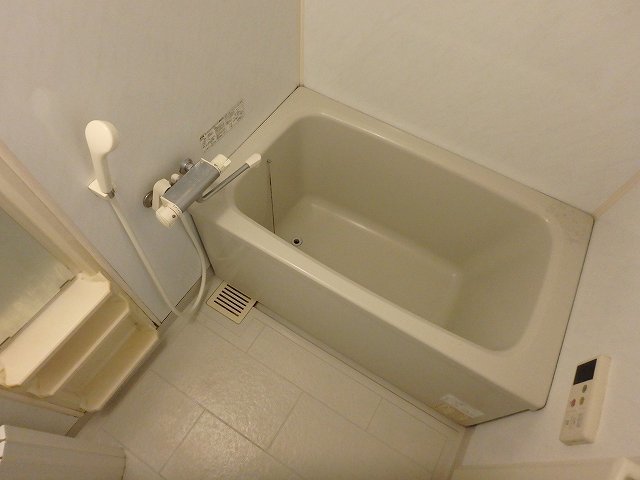 バス