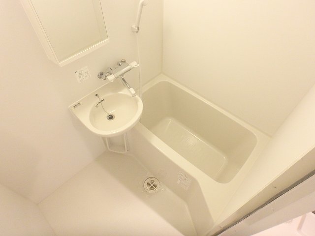 バス